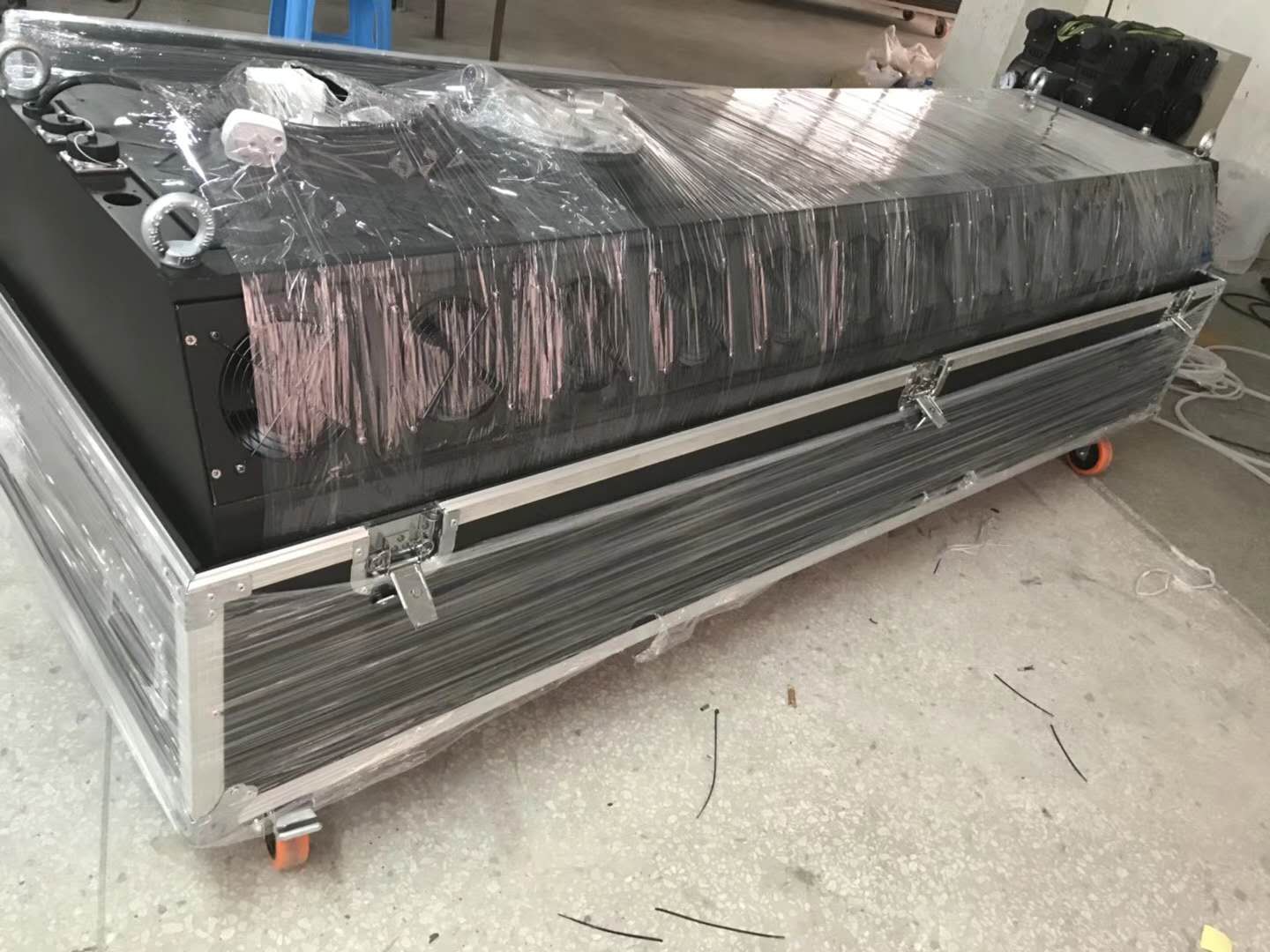 好消息：水霧屏/霧幕機(jī)升級(jí)換代了！功能更強(qiáng)！性能更好！效果圖